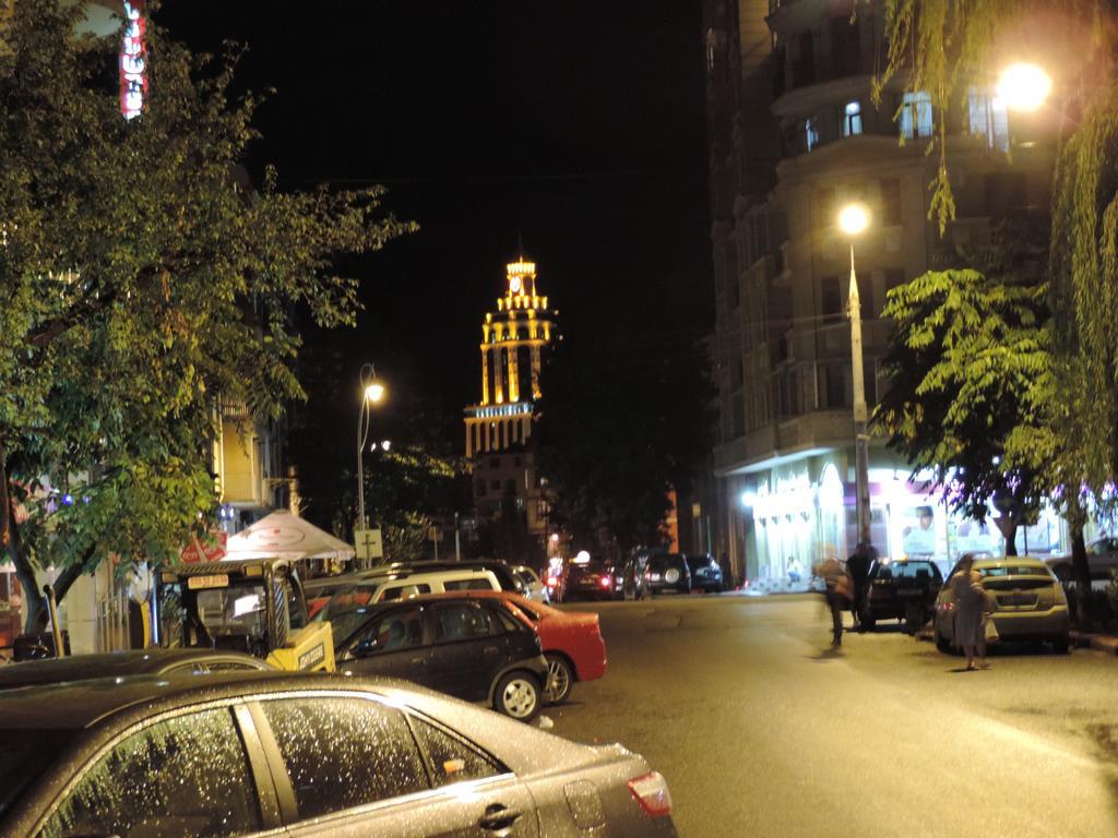 Modern Apartment Batumi Eksteriør billede